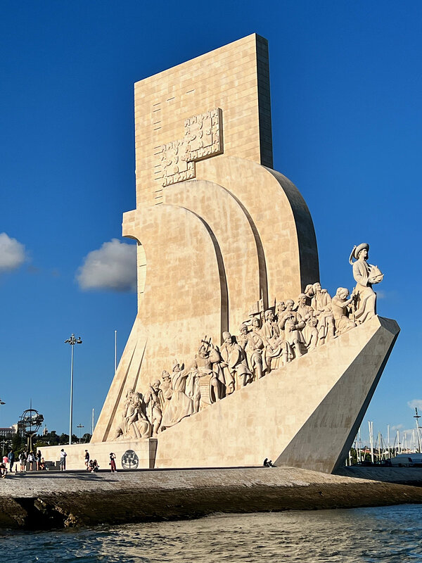 Padrão dos Descobrimentos (The Monument of the Discoveries)