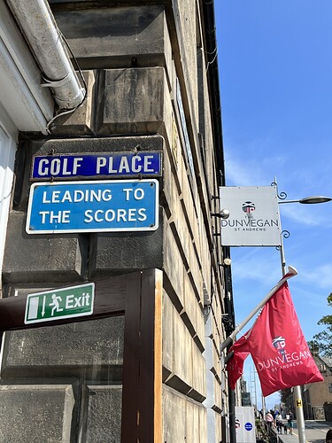 Grabbed a Dunvegan Lager at Dunvegan. Then went and did some window shopping for golf apparel across the street.