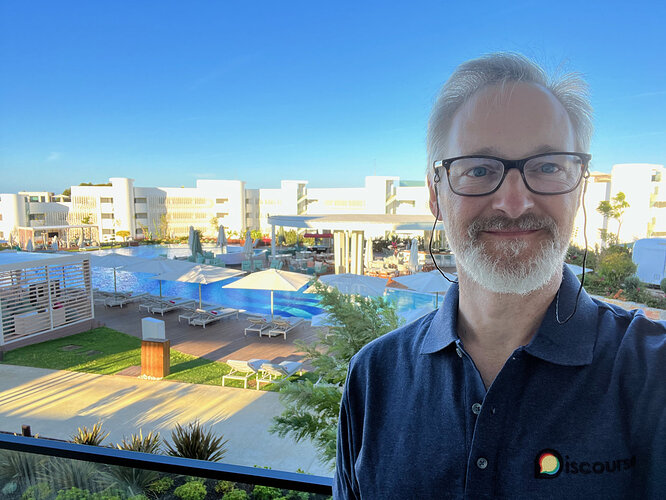 The requisite selfie from my balcony