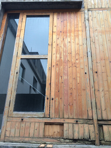 Just liked the doorway.