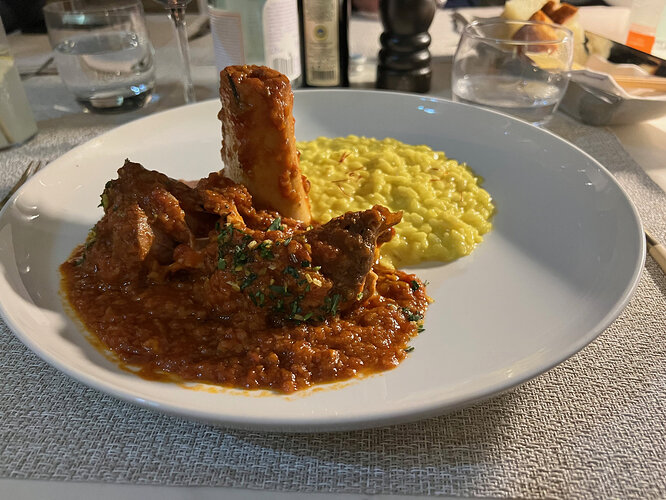 OSSOBUCO DI VITELLO con risotto alla Milanese - Paper Moon