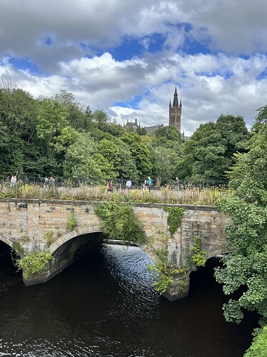 There were lots of bridges over the River Clyde