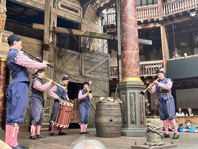 A pre-show snap of the musicians